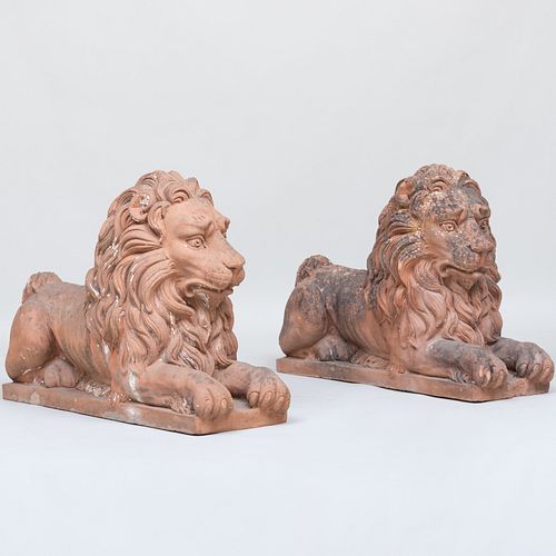 PAIR TERRACOTTA MODELS OF LIONS28 3b935d