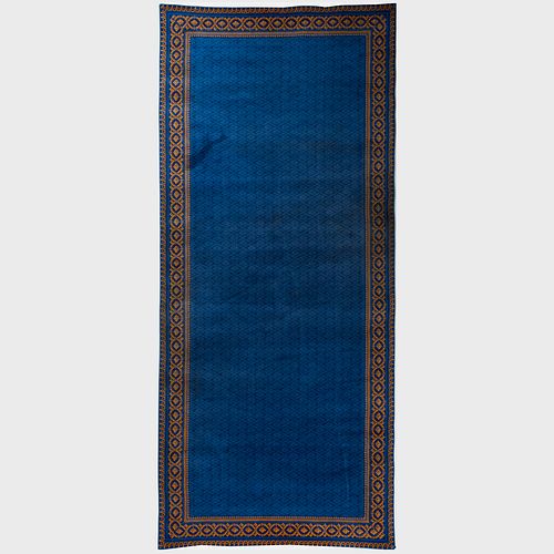 MODERN GALLERY CARPET13 ft x 5 3b93b7