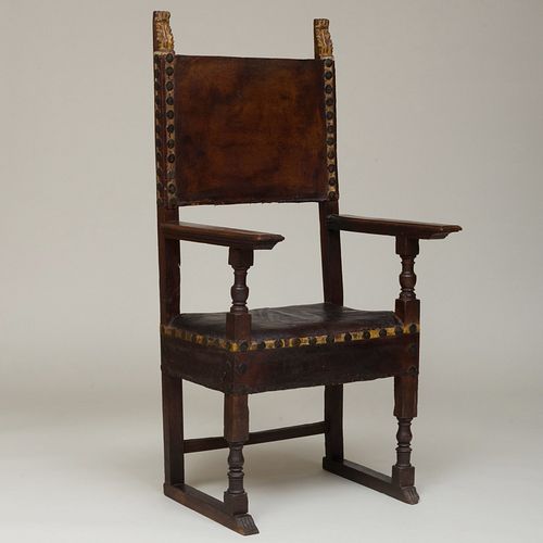 ITALIAN RENAISSANCE STYLE WALNUT 3b947f