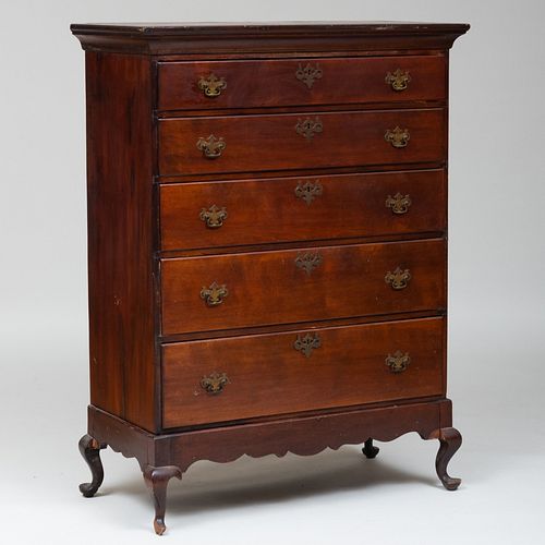 AMERICAN CHIPPENDALE MAHOGANY CHEST 3b953f