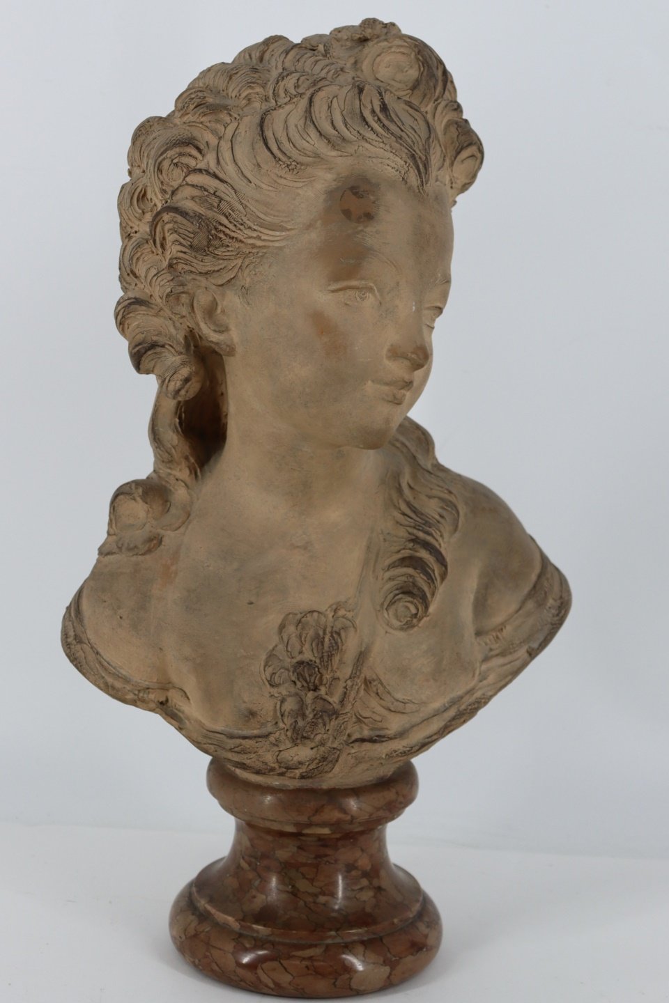 ANTIQUE FRENCH TERRACOTTA BUST 3b9652