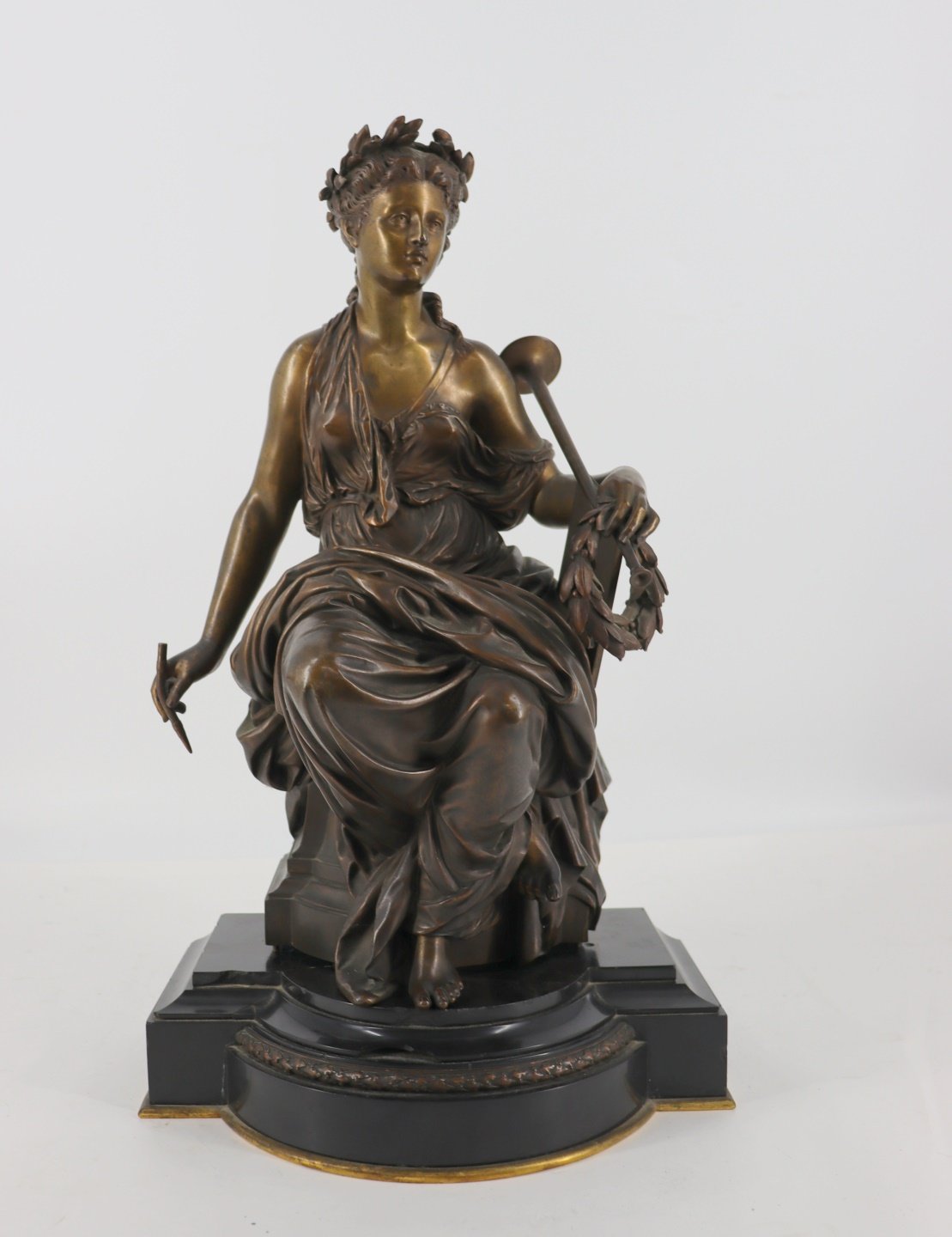 ANTIQUE BRONZE SCULPTURE OF A CLASSICAL