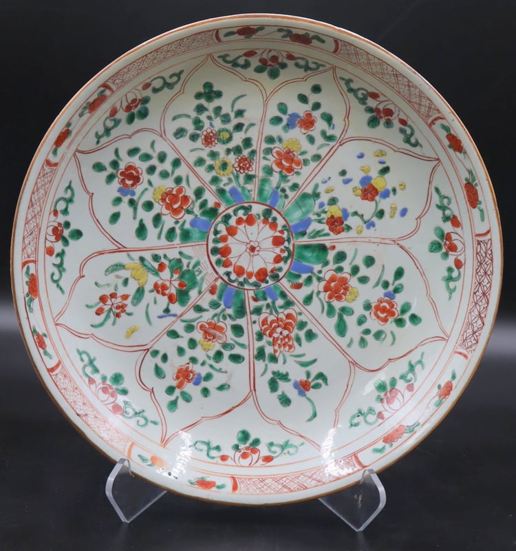 ANTIQUE CHINESE WUCAI ENAMEL DECORATED