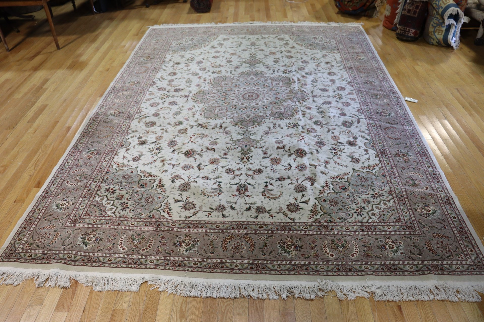 VINTAGE AND FINELY HAND WOVEN TABRIZ 3b9719