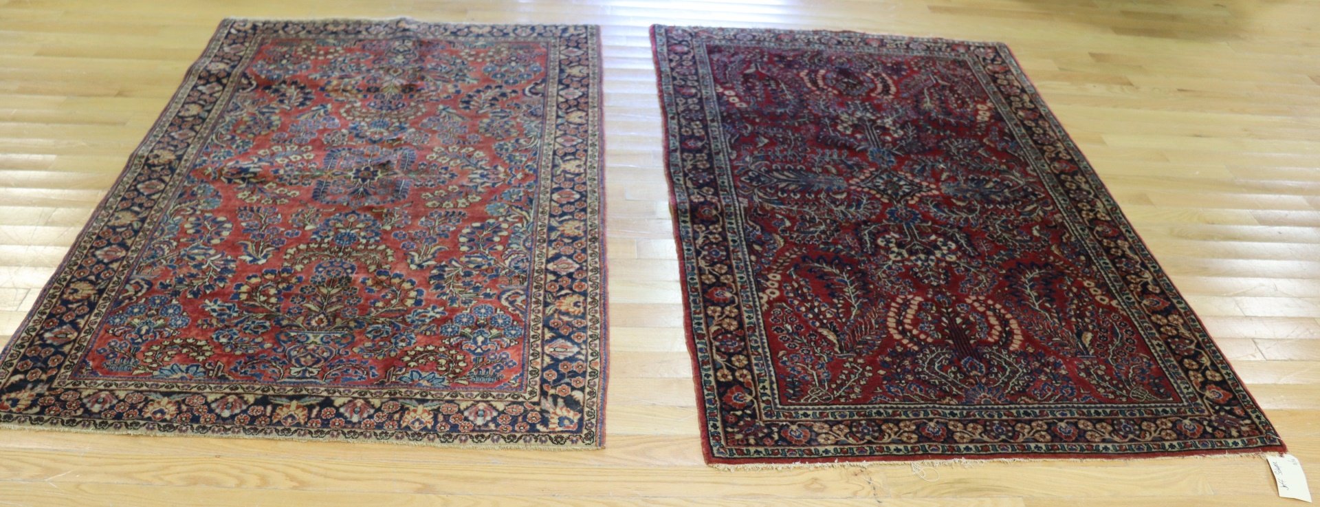 2 ANTIQUE FINELY HAND WOVEN SAROUK 3b9714