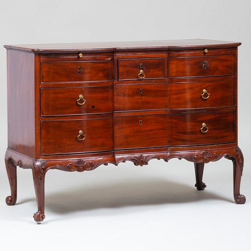 FINE GEORGE III MAHOGANY CHEST 3b97a4