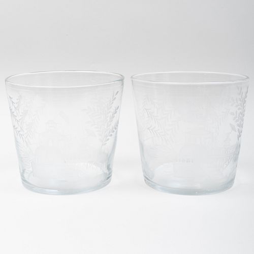 PAIR OF CHINOISERIE ETCHED GLASS 3b97f3