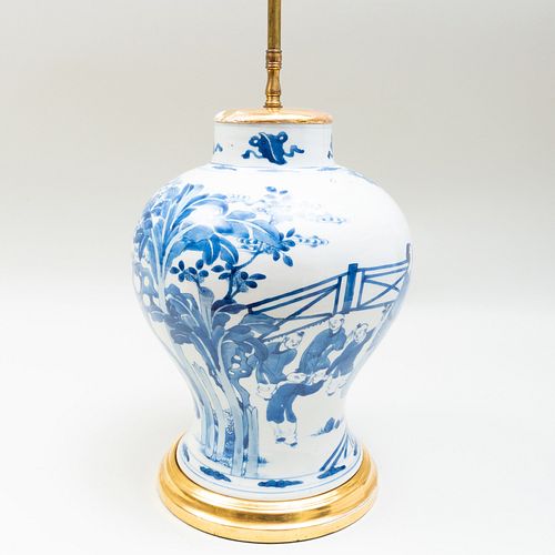 CHINESE BLUE AND WHITE PORCELAIN 3b9805