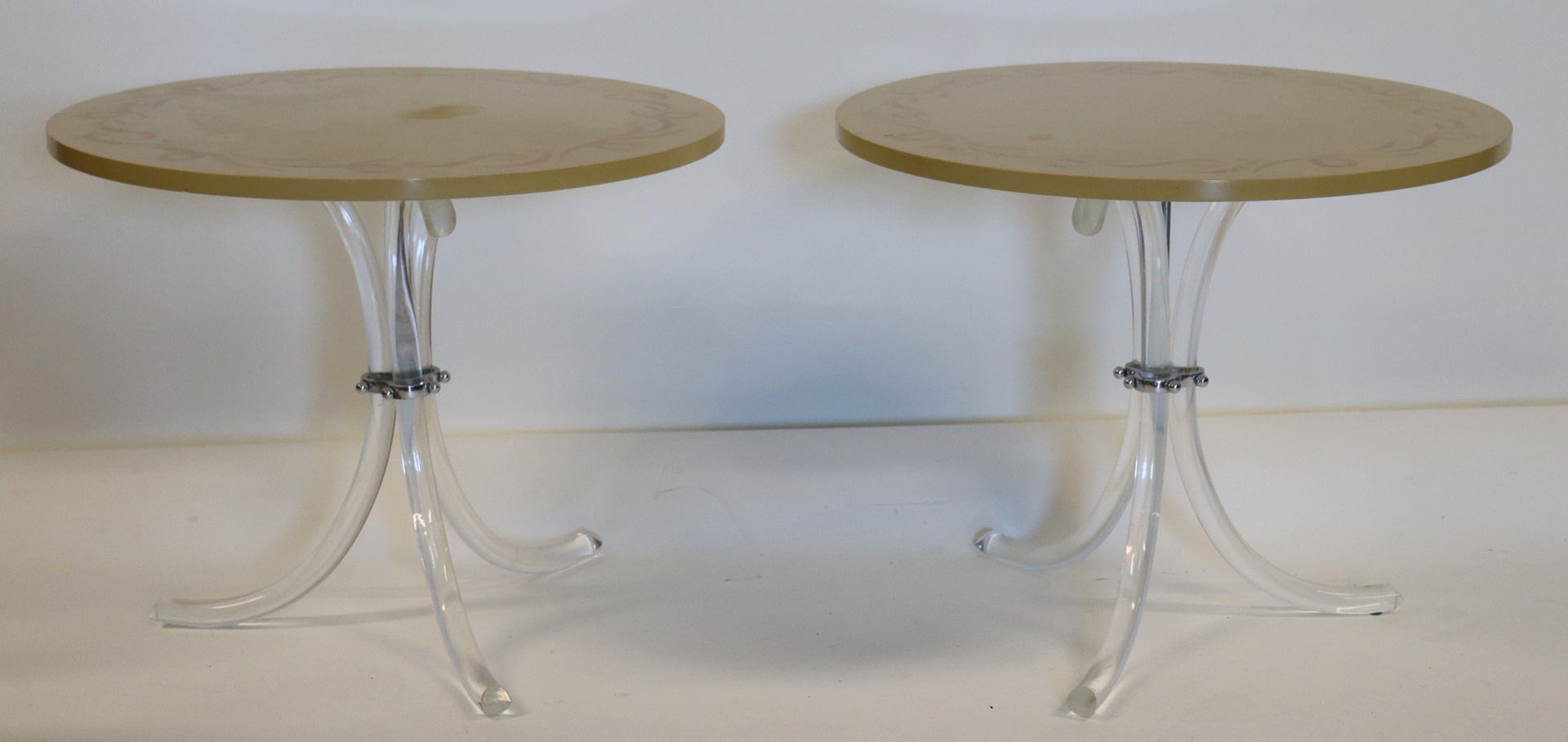 MIDCENTURY PAIR OF TABLES IN DOROTHY 3b9841