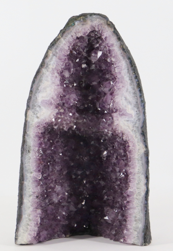 SPECIMEN AMETHYST CATHEDRAL GEODE  3b98f5