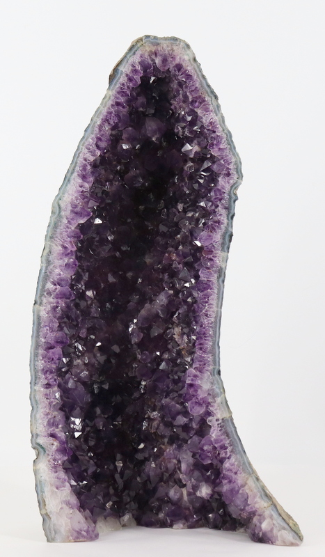 SPECIMEN AMETHYST CATHEDRAL GEODE  3b98f7