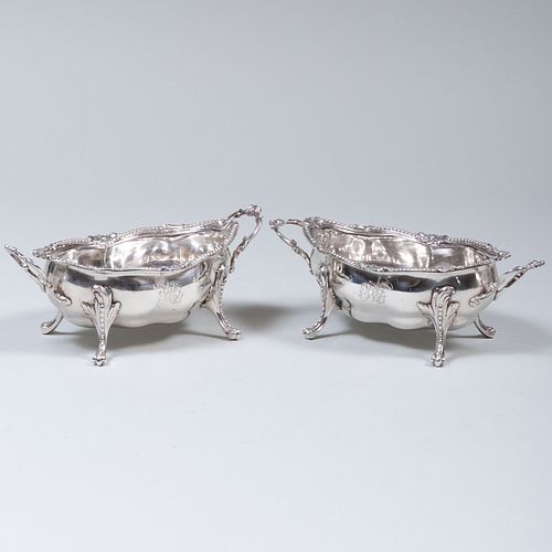 PAIR OF GEORGE III SILVER SAUCE 3b993a