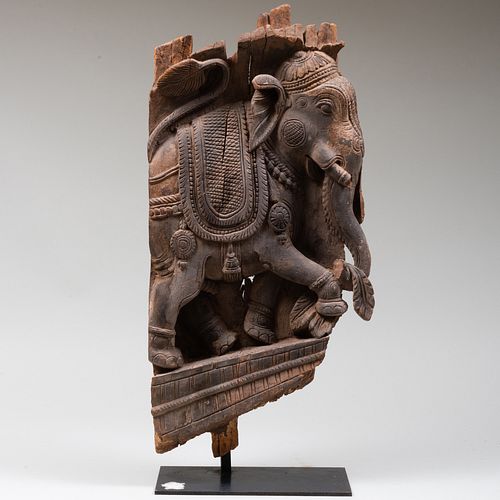 SOUTH INDIAN WOOD PANEL FRAGMENT 3b9945