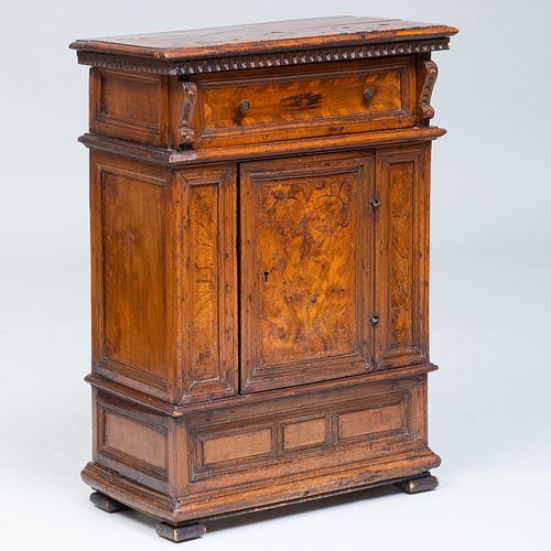 ITALIAN BAROQUE STYLE WALNUT SIDE 3b9b55