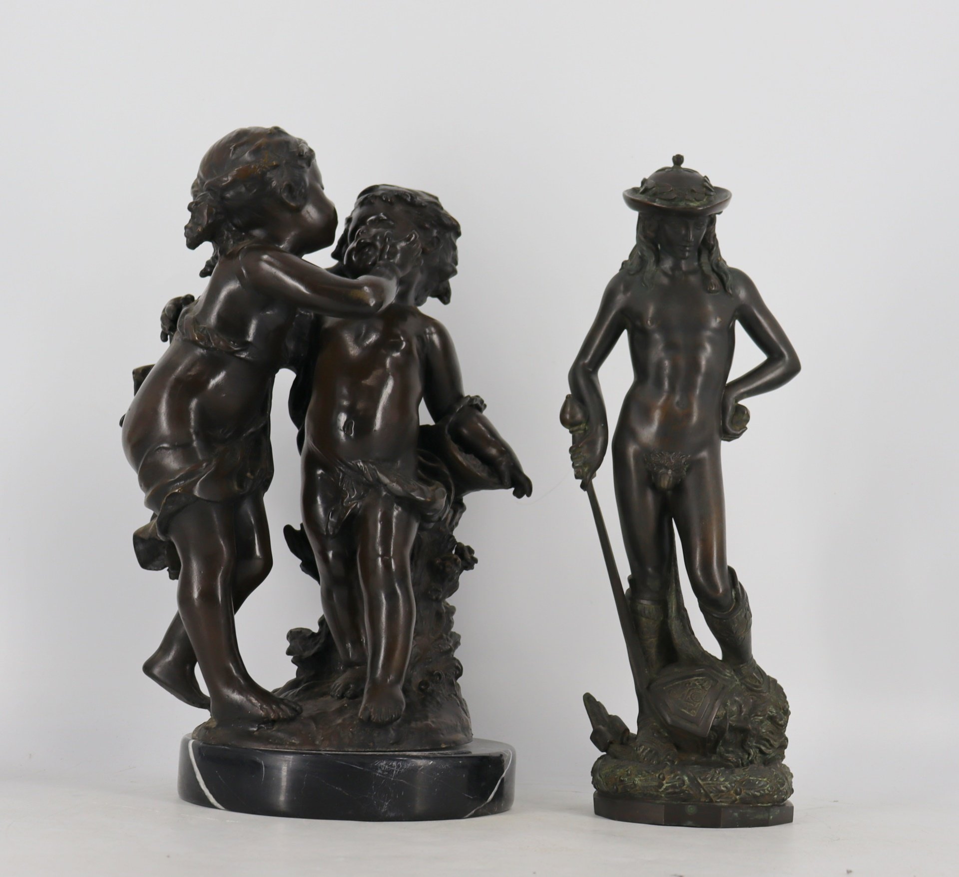 LOT OF 2 BRONZE SCULPTURES 1 of 3b9cb7