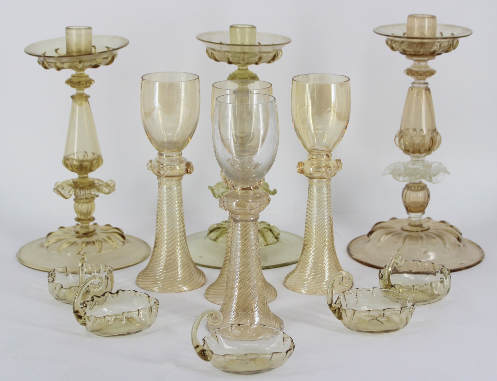 LOT OF ASSORTED MIDCENTURY MURANO 3b9d06