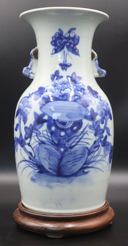 ANTIQUE CHINESE BLUE AND WHITE 3b9d4a
