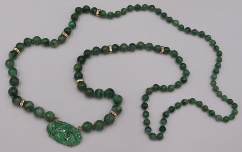 JEWELRY. 14KT GOLD AND JADE BEADED