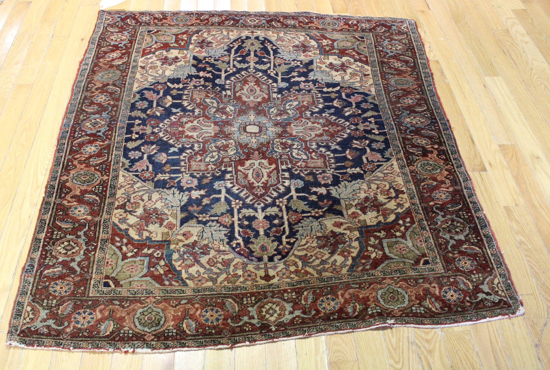 ANTIQUE AND FINELY HAND WOVEN HERIZ 3b9db5