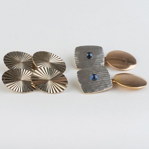 TWO PAIRS OF CUFFLINKSThe first