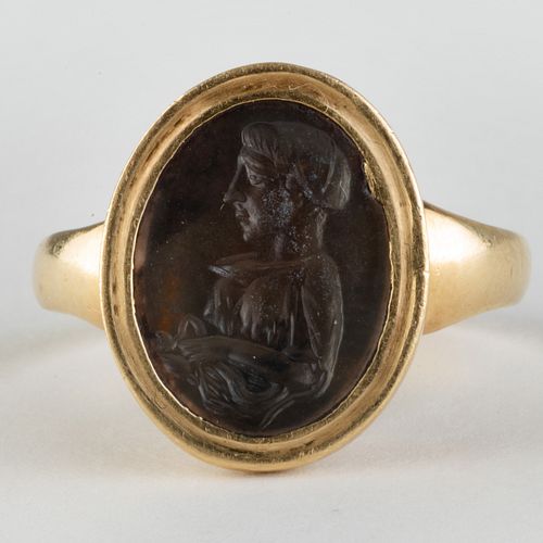 FINE ANCIENT CHALCEDONY INTAGLIO