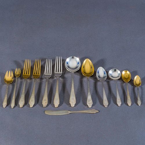 TIFFANY CO SILVER FLATWARE SERVICE 3b9e42