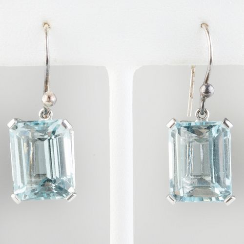 PAIR OF AQUAMARINE PENDANTS NOW 3b9e3a