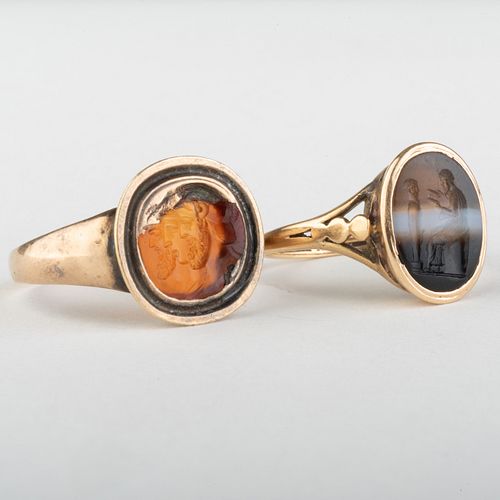 TWO ANCIENT ROMAN AGATE INTAGLIOS 3b9e4b