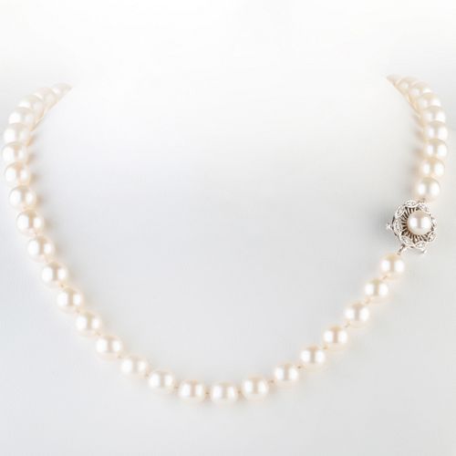 CULTURED PEARL NECKLACEWith 14k