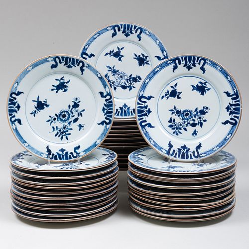 SET OF THIRTY-FOUR CHINESE BLUE