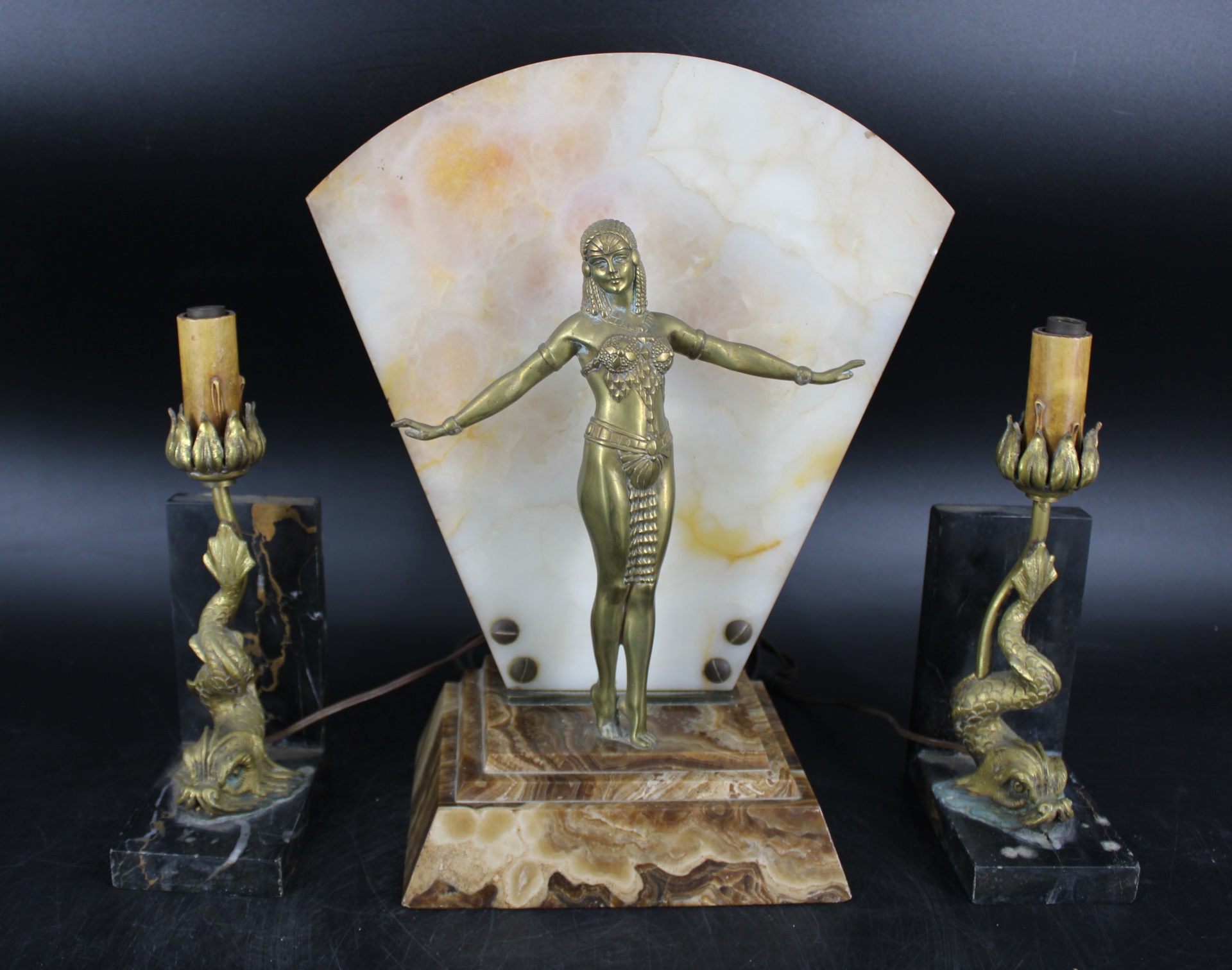 ART DECO ONYX FIGURAL LAMP WITH