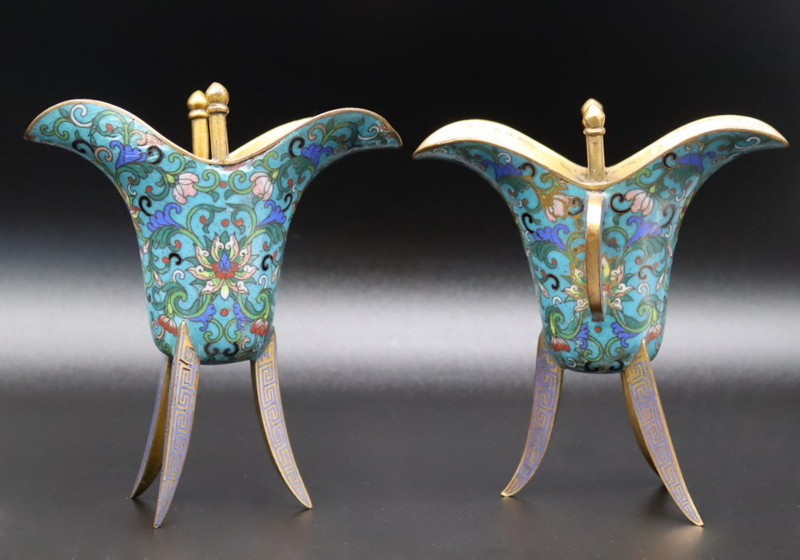 PAIR OF CHINESE CLOISONNE JUE FORM 3ba0ae