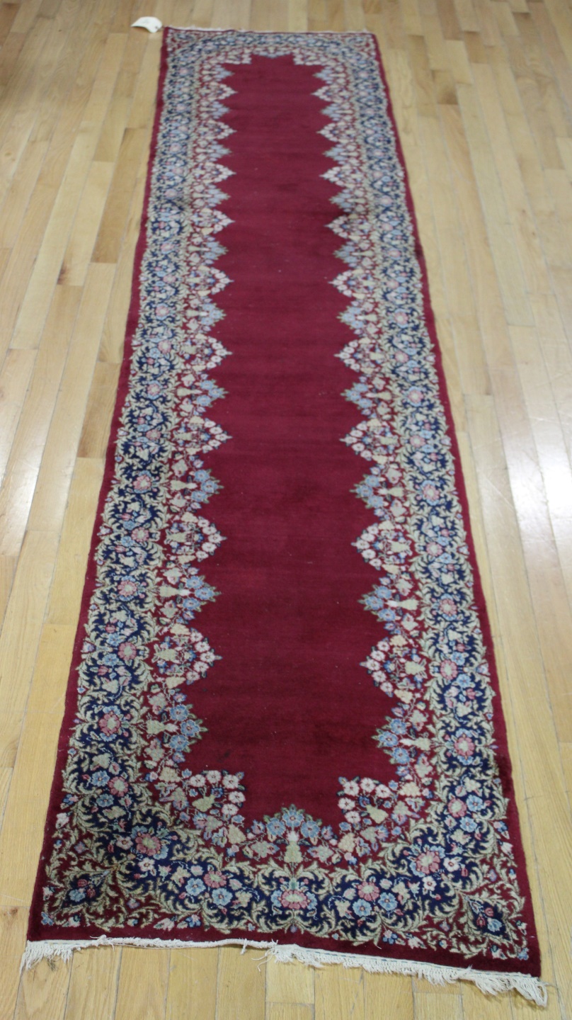 VINTAGE AND FINELY HAND WOVEN RUNNER  3ba0fd