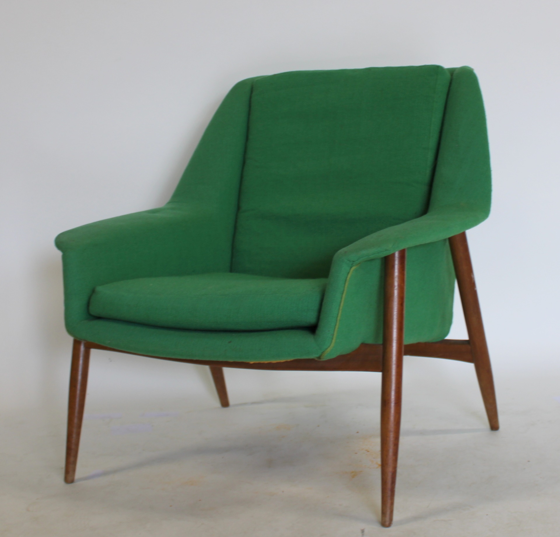 MIDCENTURY WING BACK CLUB CHAIR.