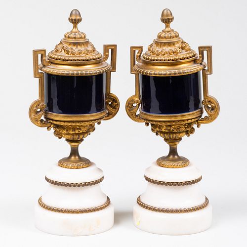 PAIR OF CONTINENTAL GILT METAL MOUNTED 3ba1fa