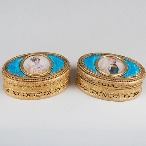 PAIR OF CONTINENTAL GUILLOCHE ENAMEL 3ba231