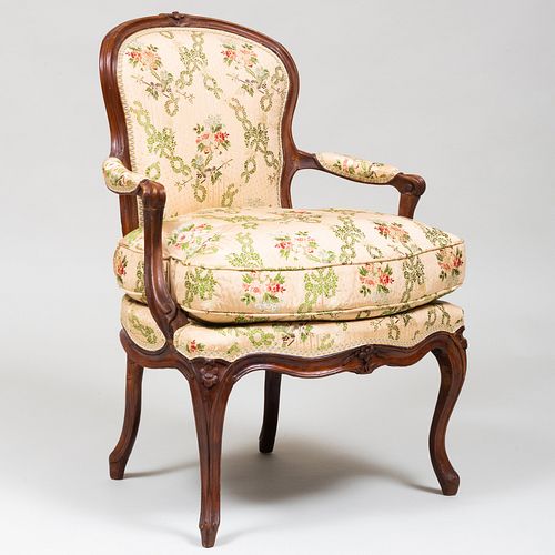 LOUIS XV CARVED BEECHWOOD FAUTEUIL