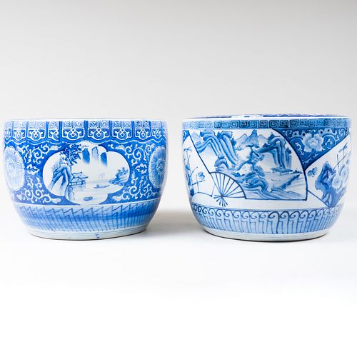 TWO JAPANESE BLUE AND WHITE PORCELAIN 3ba29b