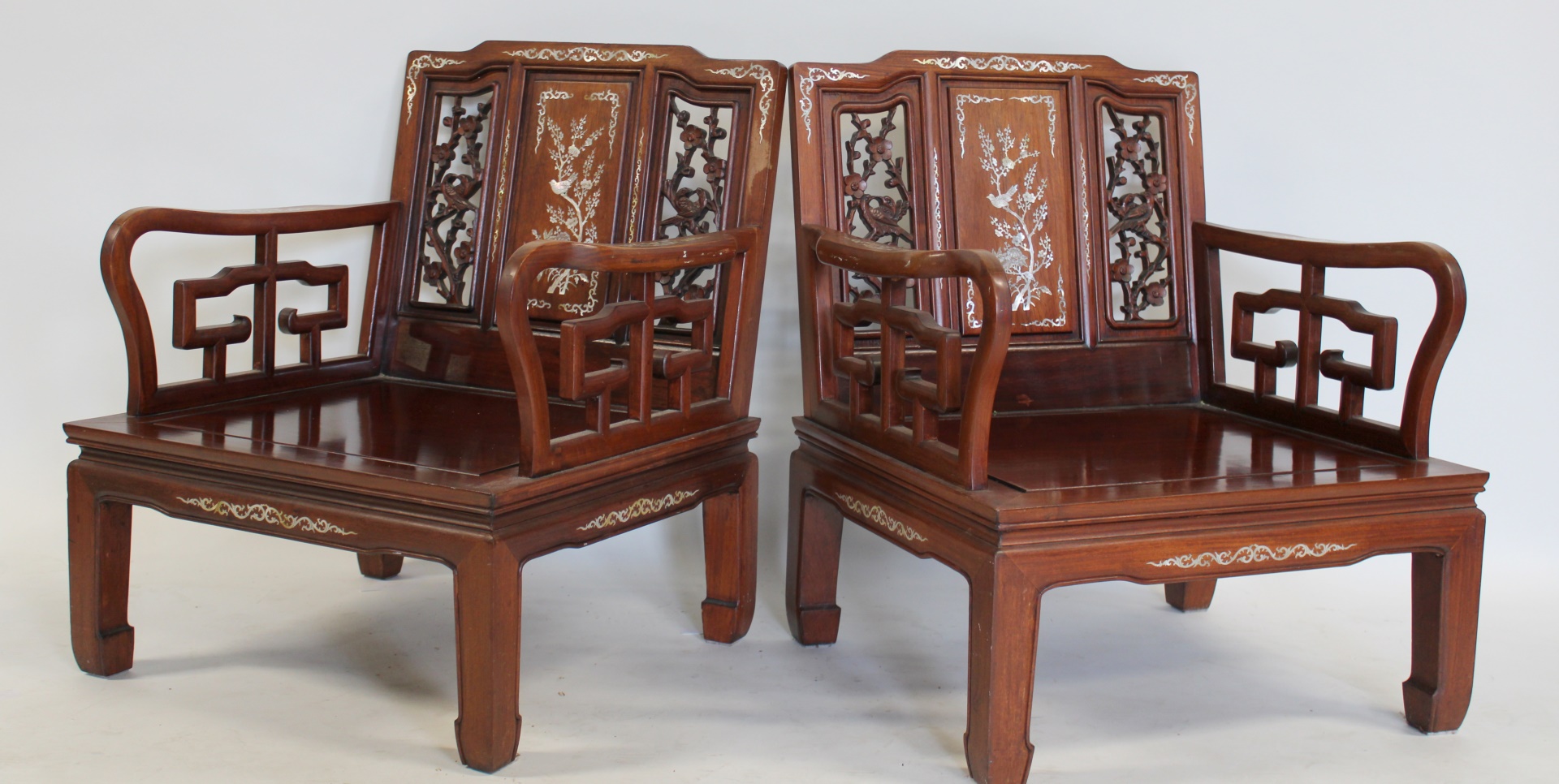 VINTAGE AND QUALITY PAIR OF ASIAN 3ba58e