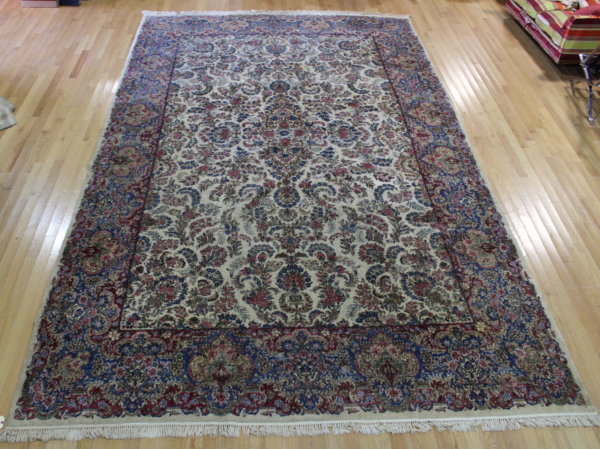 VINTAGE AND FINELY HAND WOVEN KERMAN 3ba5cb