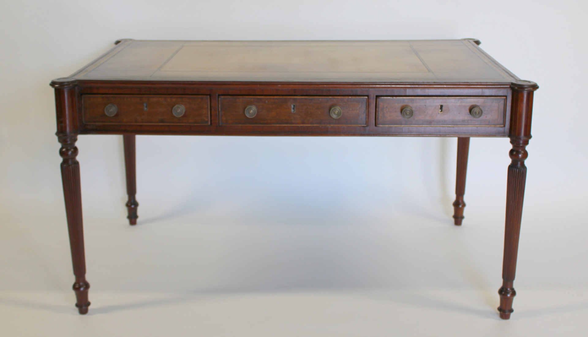 ANTIQUE MAHOGANY LEATHERTOP PARTNERS 3ba608