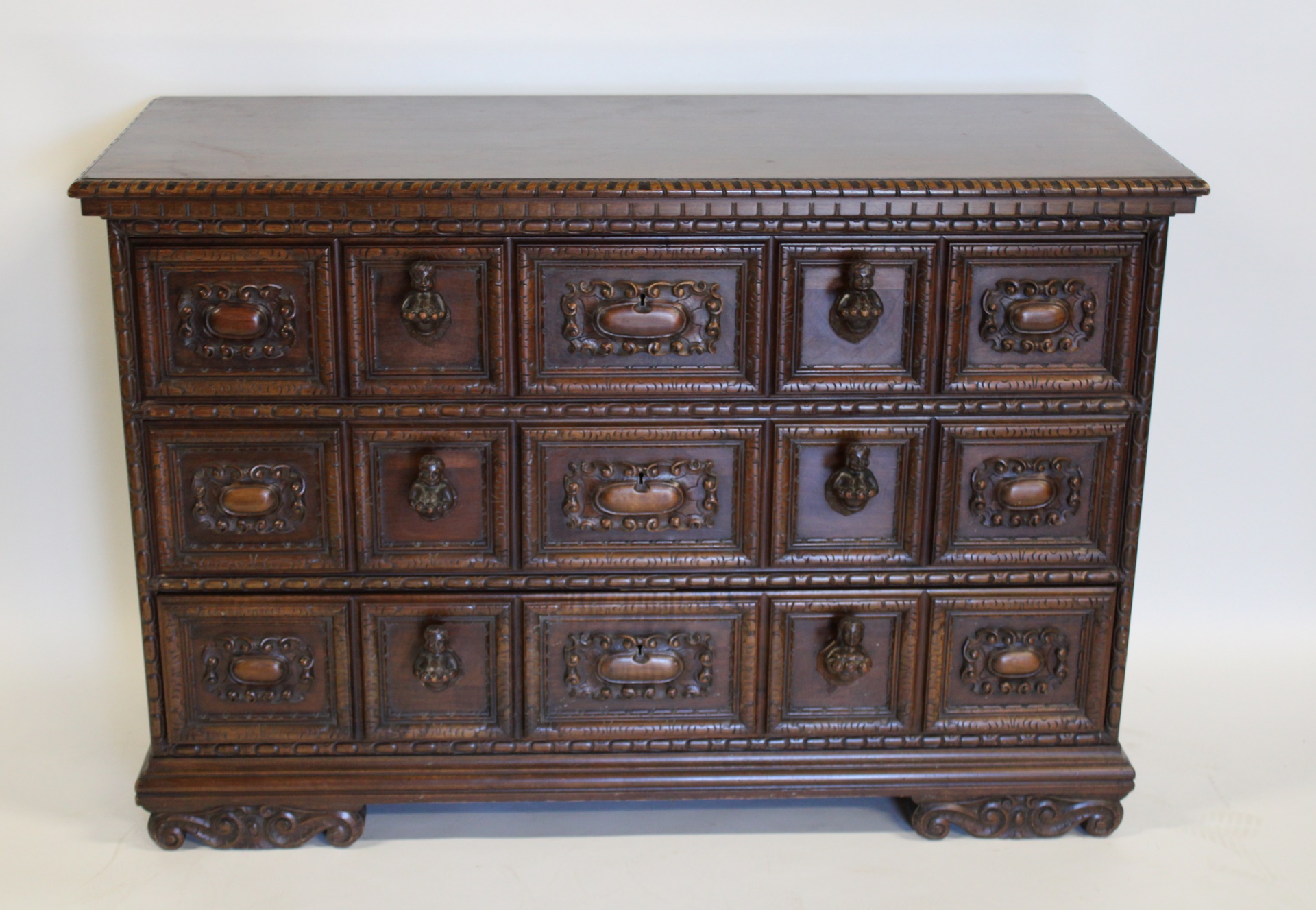 ANTIQUE CONTINENTAL HIGHLY CARVED 3ba614