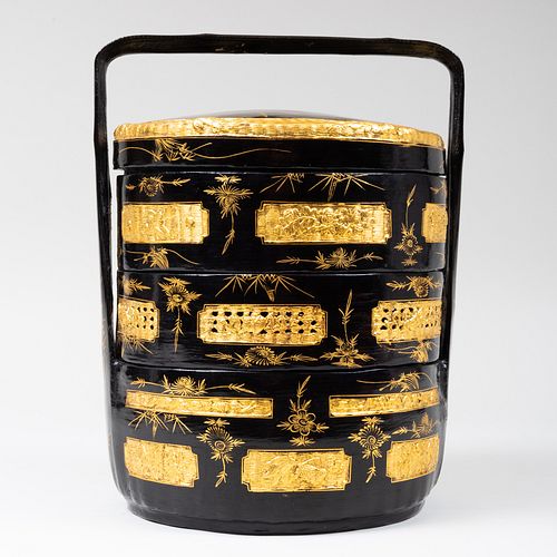 CHINESE GILT LACQUER WEDDING BASKET17