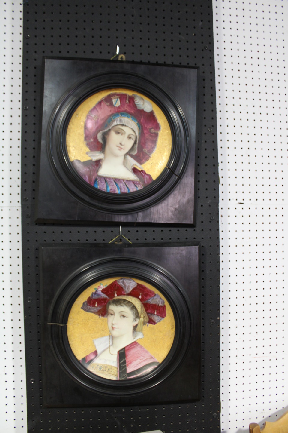 2 FRAMED MONTEREAU PORCELAIN PORTRAIT 3ba892