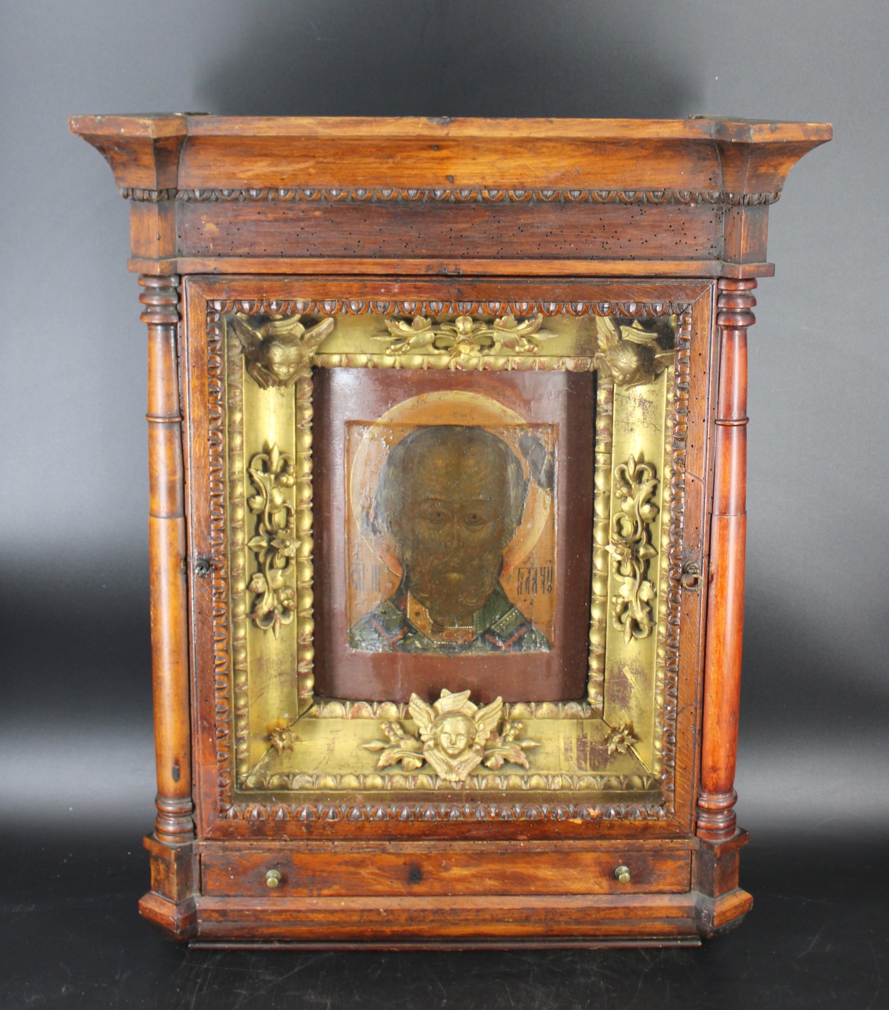 18TH CENTURY RUSSIAN ICON IN DISPLAY 3ba8a1
