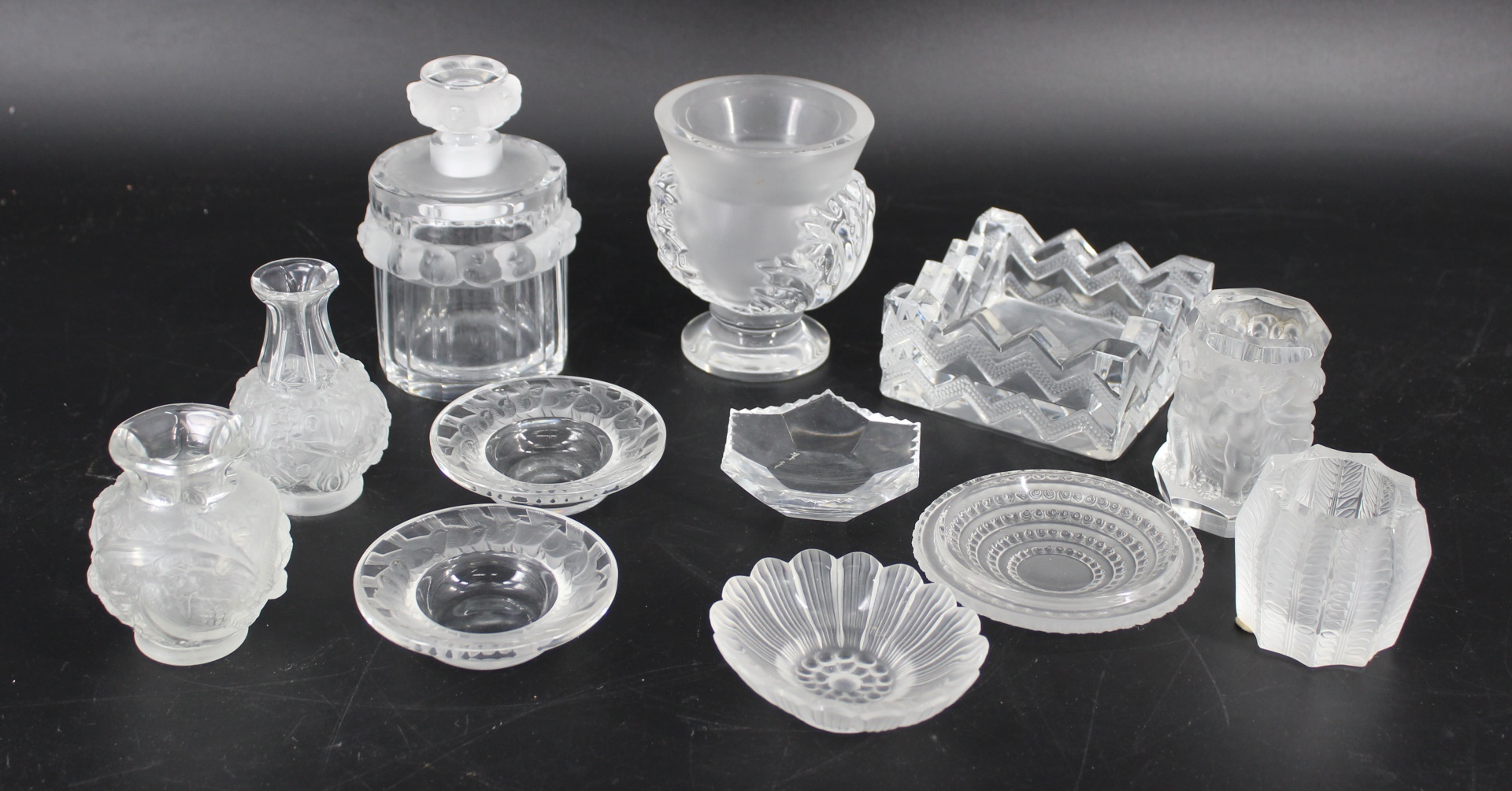 LALIQUE FRANCE GLASS CABINET ITEMS.