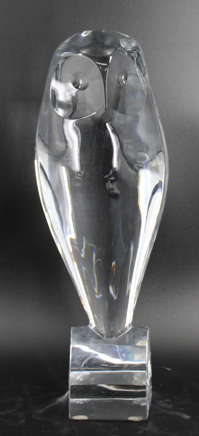 BACCARAT CRYSTAL GLASS OWL SCULPTURE