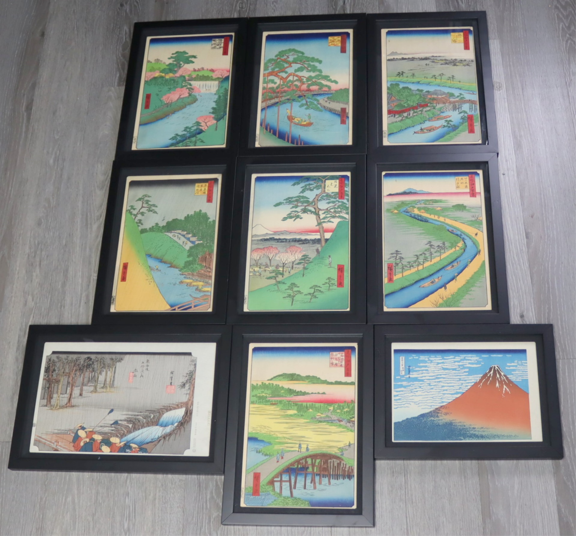 COLLECTION OF 9 JAPANESE PRINTS 3ba8f0