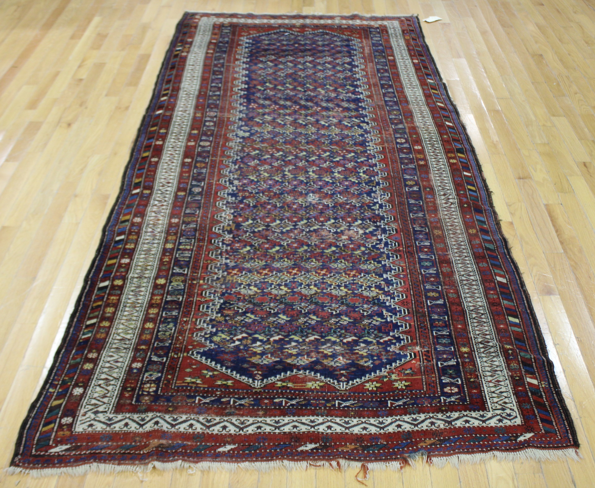 ANTIQUE AND FINELY HAND WOVEN KURDISH