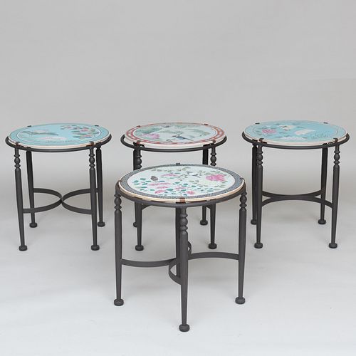 SET OF FOUR CHINESE PORCELAIN CIRCULAR